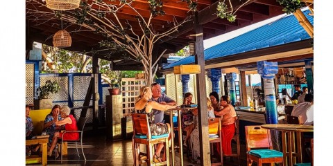 Discover the Best Happy Hour on the Cayman Islands