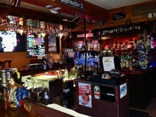 Barracudas Bar & Grill Barracudas Bar & Grill